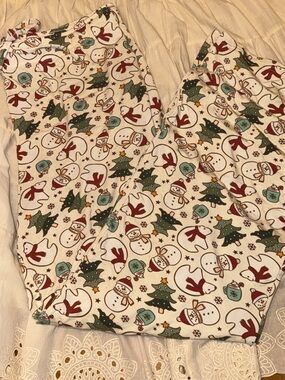 Caden Lane White Holiday Snowman & Christmas Tree Pajama Pants